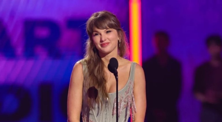 Taylor Swift Leads 2026 AMAs with 8 Nominations: She Didn’t Sweep the Board — The Real Outcome No One Saw Coming