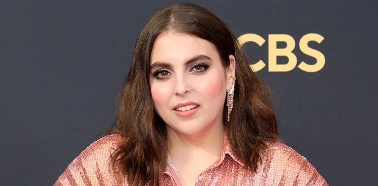 Beanie Feldstein Baby Girl Announcement Lights Up the Internet